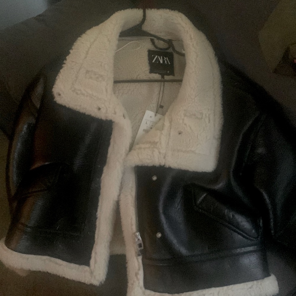 Zara 2021 fleece collar jacket brand new with tags 70.00